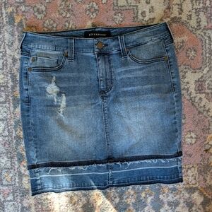 2/$20 Liverpool Blue Denim Skirt Stretchy Size 6/28